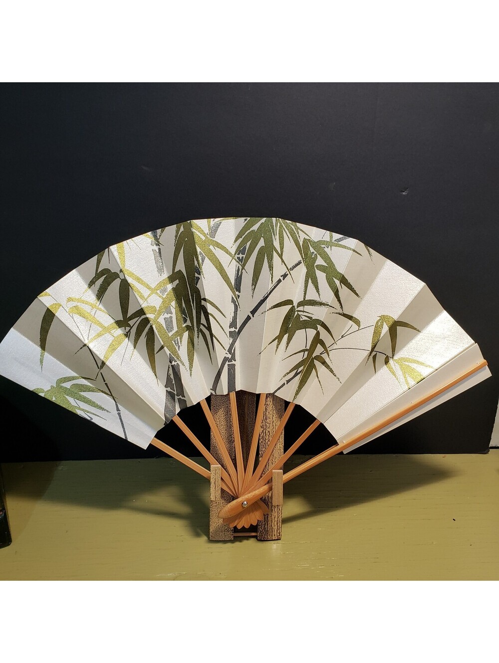Japanese Sensu Fan Foiled Paper Bamboo NIB With Stand Dance Nakamise